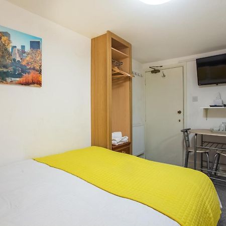 Oyo The Greenland Hotel Londres Extérieur photo