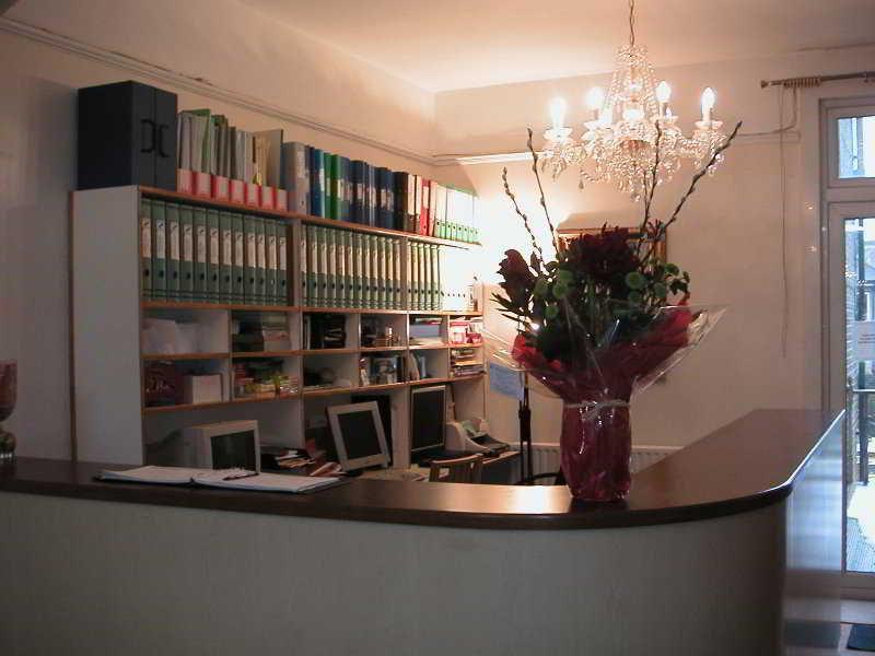 Oyo The Greenland Hotel Londres Extérieur photo
